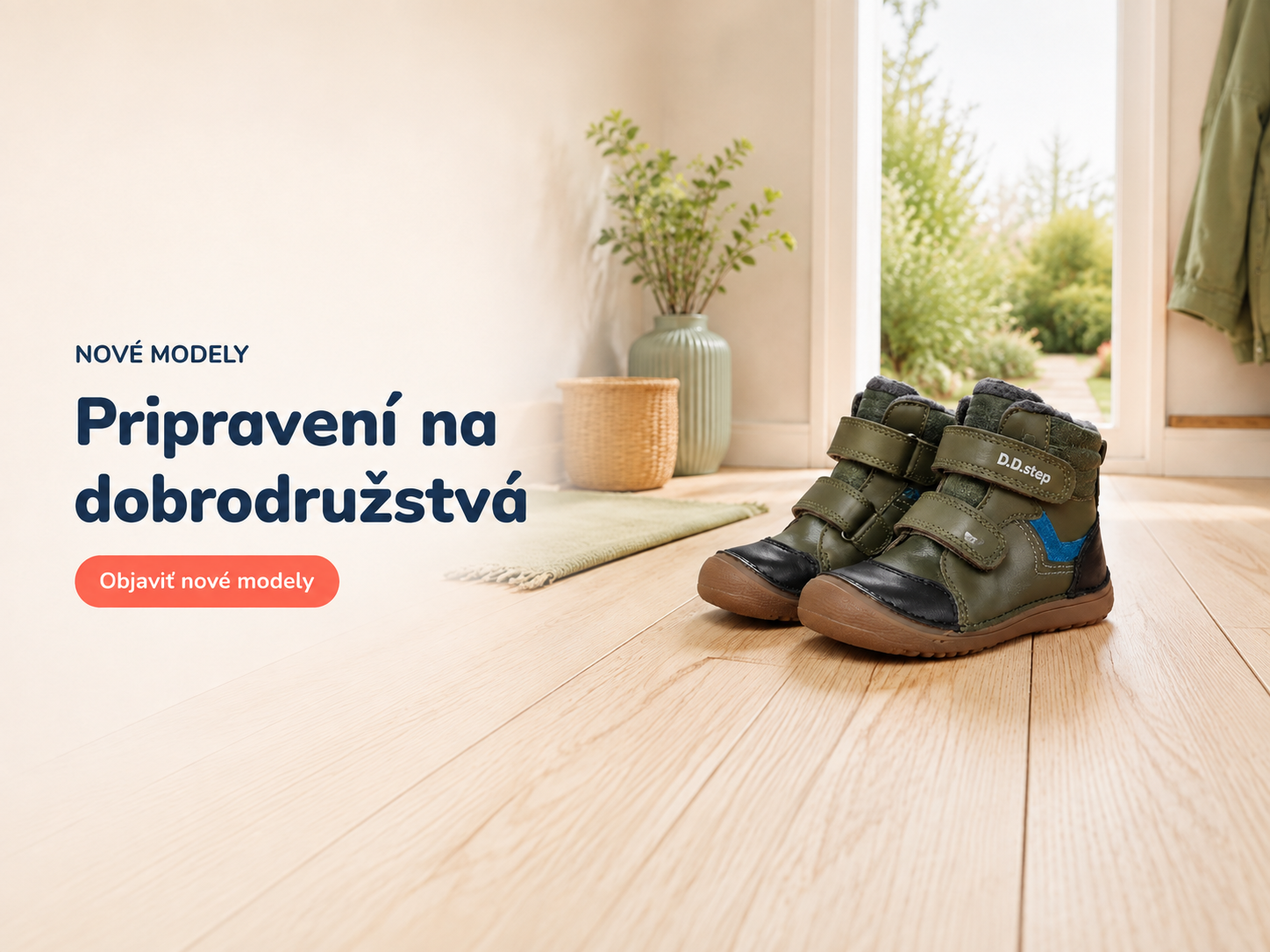 Zelené zimné barefoot topánky D.D.Step pripravené pri dverách do záhrady